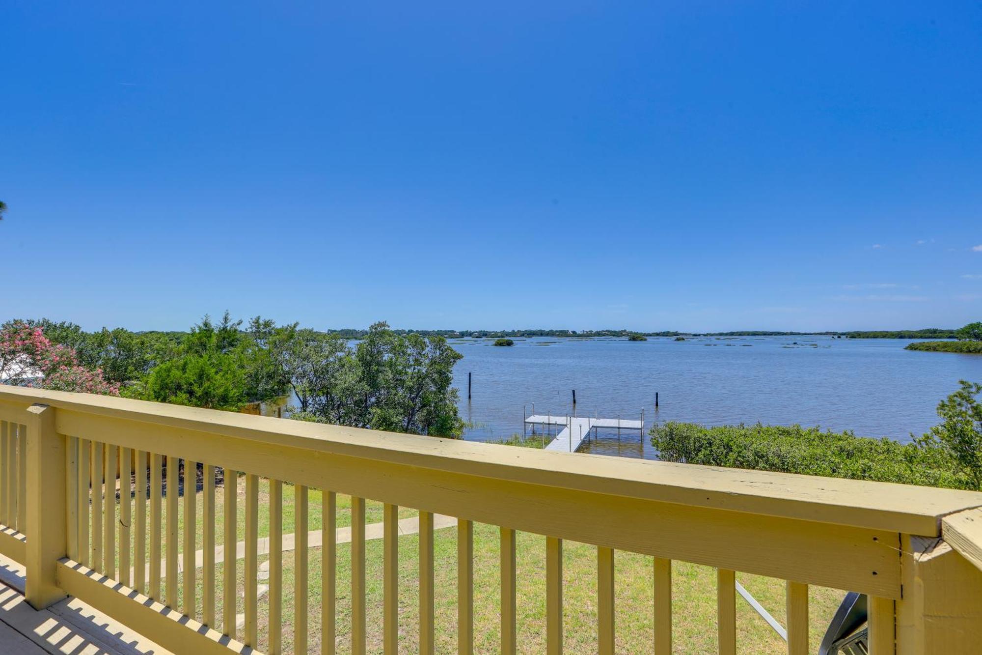 Waterfront Cedar Key Duplex Home Grill And Dock! エクステリア 写真