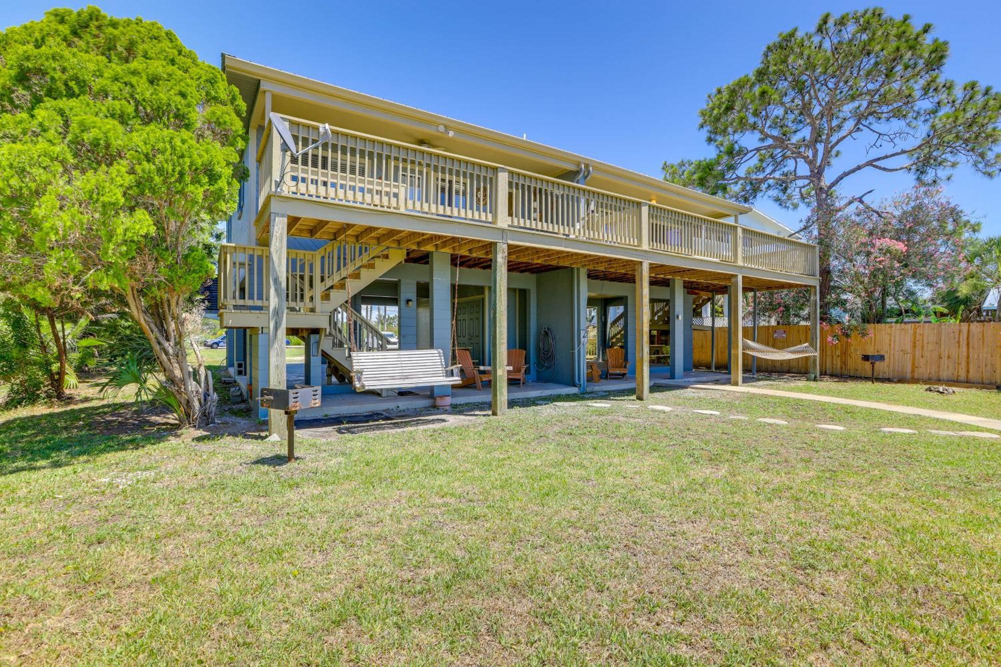 Waterfront Cedar Key Duplex Home Grill And Dock! エクステリア 写真